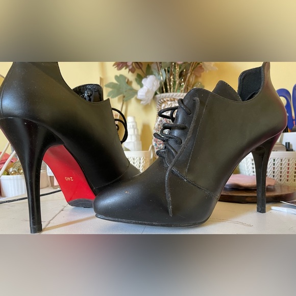 Black heeled ankle boots - Picture 7 of 7
